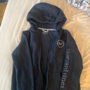 Vineyard vines hoodie
